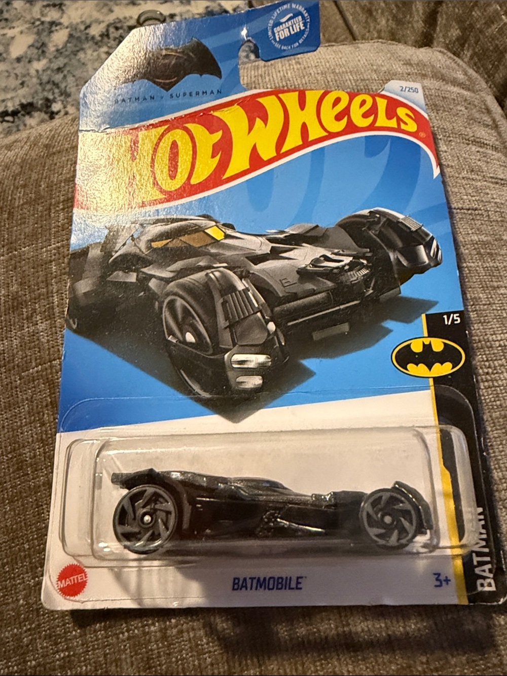 Hot Wheels Batman v Superman Batmobile‎ 2/250 Batman Series 1/5 Sealed